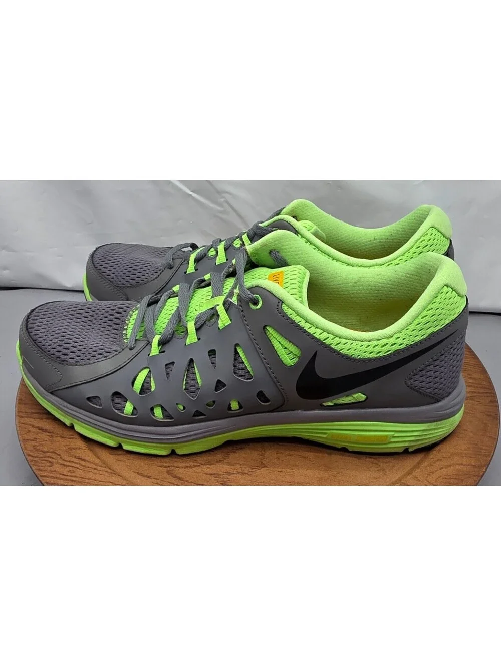 🔥Nike LIVE STRONG Dual Fusion 599180-001 Athletic Sneakers Grey Green Men Sz 11